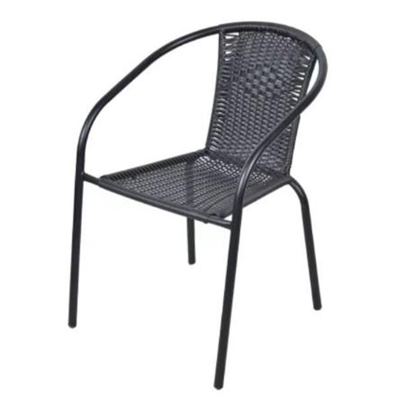 Poltrona da caffè da giardino in rattan nero completamente color nudo con braccioli